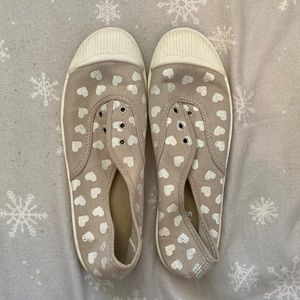 Sonoma goods for life shoes. Tan with white sparkly hearts. Slightly worn.